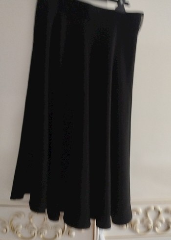 Siyah Pilili Uzun Gotik Kadın Etek