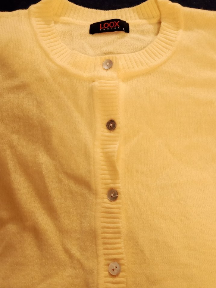 Sarı Düğmeli Kadın Hırka - Görsel 5