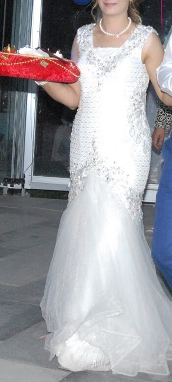 Beyaz Abiye