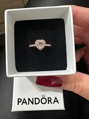 Pandora Yüzük