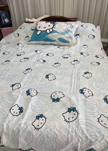 ÇİFT YÖNLÜ 4 MEVSİM Hello Kitty Yatak Örtüsü - Görsel 5