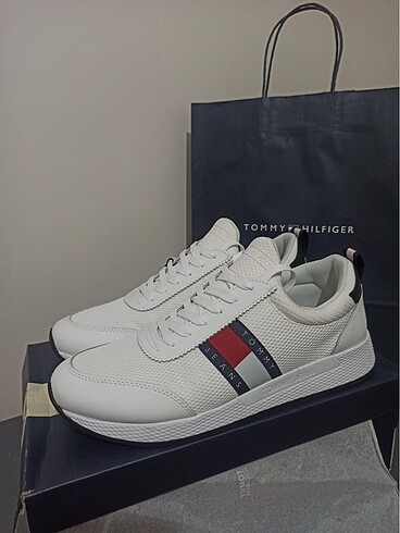 Tommy hilfiger sneaker 44