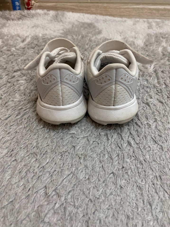 Yenilikçi Beyaz Erkek Çocuk Spor Ayakkabı - Görsel 3