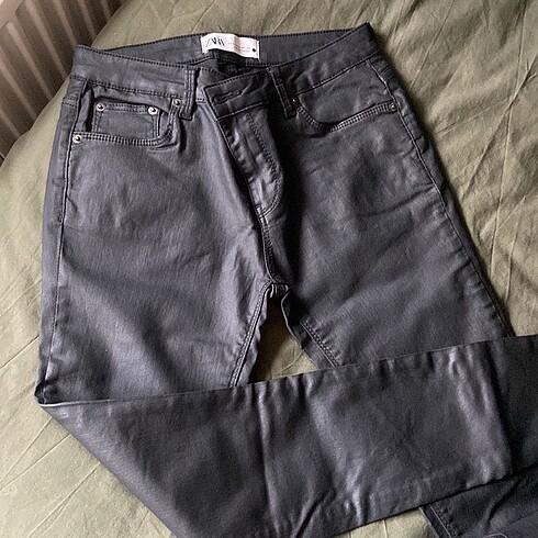 Zara mumlu pantolon