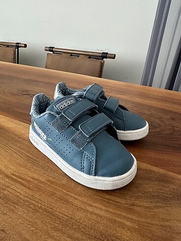 Adidas Çocuk Ayakkabısı
