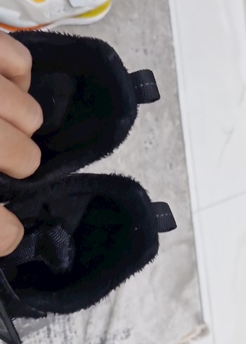 Erkek Çocuk Siyah Cırtlı Kauçuk Bot kislik - Görsel 3