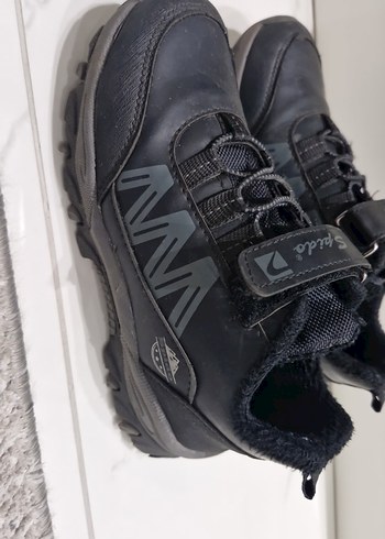 Erkek Çocuk Siyah Cırtlı Kauçuk Bot kislik - Görsel 2