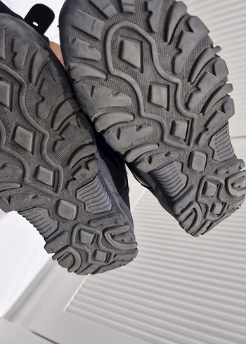 Erkek Çocuk Siyah Cırtlı Kauçuk Bot kislik - Görsel 4