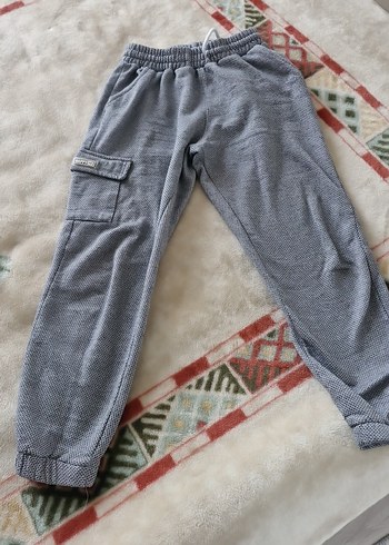 Erkek Çocuk Gri Kapüşonlu Fermuarlı Sweatshirt ve pantolon - Görsel 3