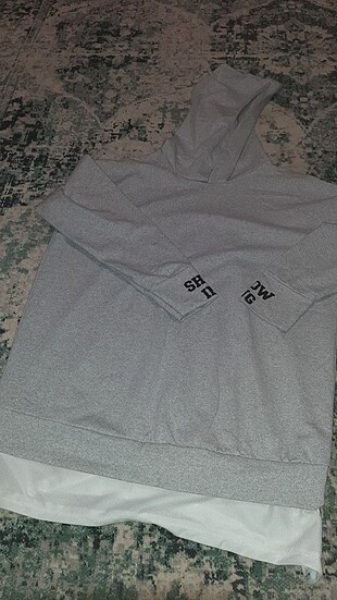 Kapşonlu sweatshirt 