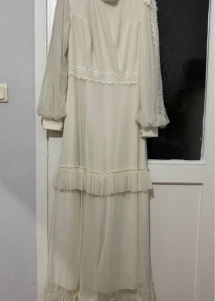 Beyaz elbise - Görsel 2
