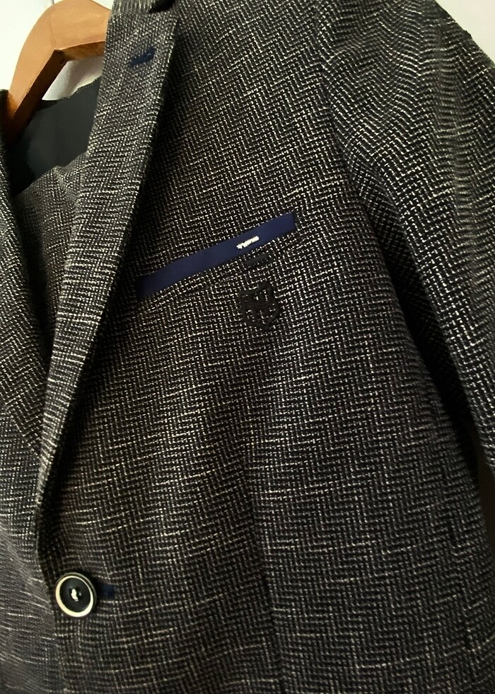 Gri takım elbise - Görsel 2