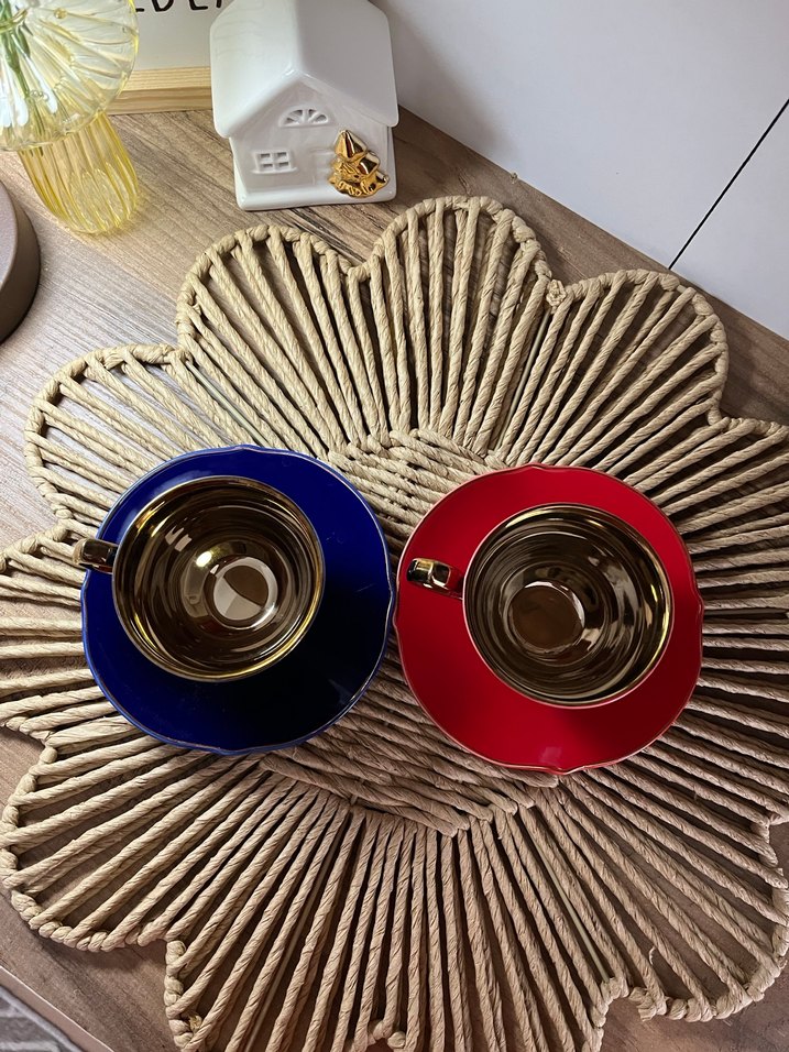 Koyu Mavi ve Kırmızı Çay Fincanları - Görsel 3