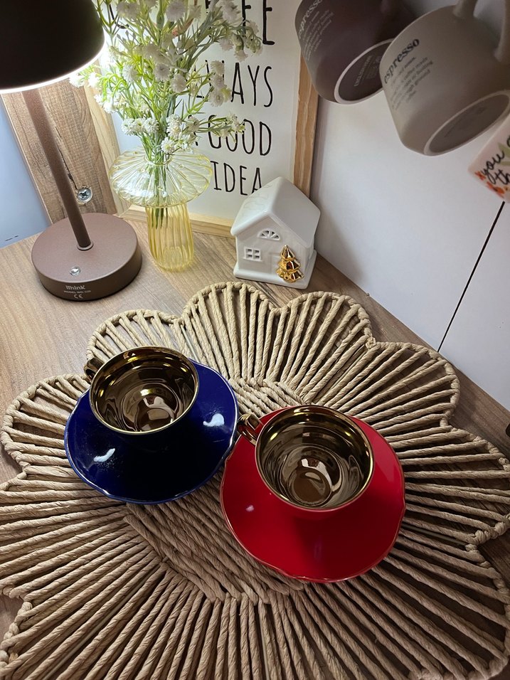 Koyu Mavi ve Kırmızı Çay Fincanları - Görsel 2