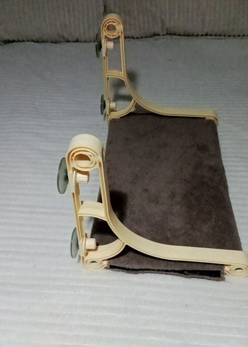 Bej ve Gri Kedi Pencere Yatağı - Görsel 3