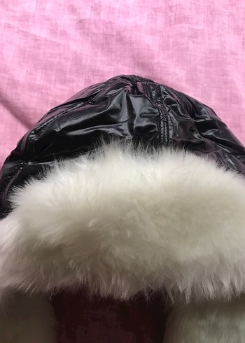 Siyah Kürklü Başlık Şapka - Görsel 3