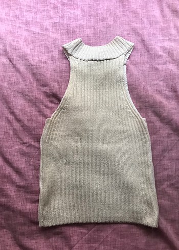 Stradivarius Parlak Krem rengi Halter Yaka Crop - Görsel 3