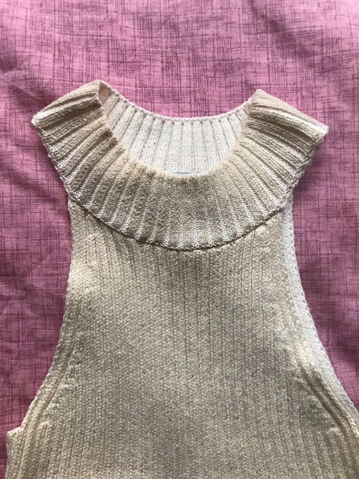Stradivarius Parlak Krem rengi Halter Yaka Crop - Görsel 4