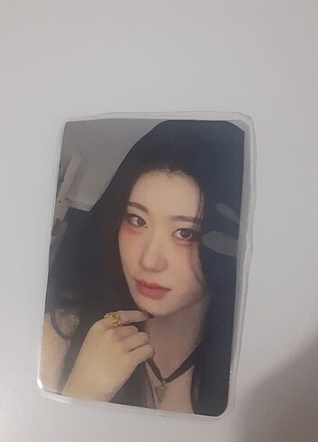 Itzy Chaeryeong Set 