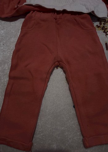 Uzun Kollu Düğmeli Bebek Kız Takımı - Görsel 4