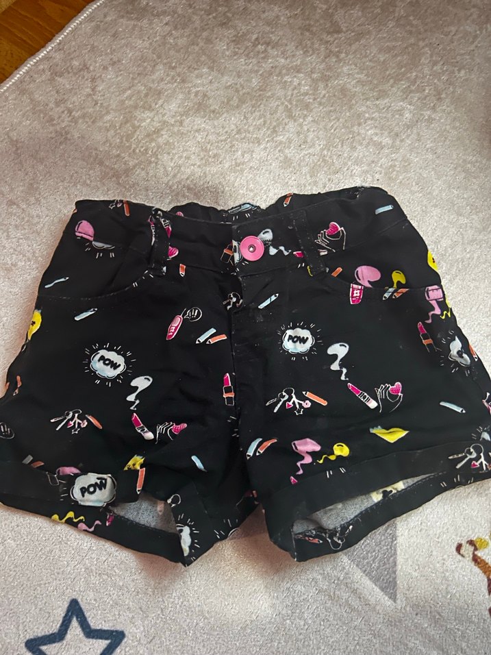 Renkli Tie-Dye Düğmeli Kız Şortu - Görsel 2