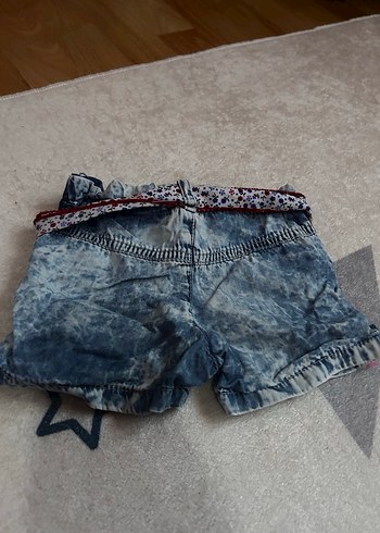 Kız Çocuk Renkli Batik Desenli Fırfırlı Kot Şort - Görsel 3