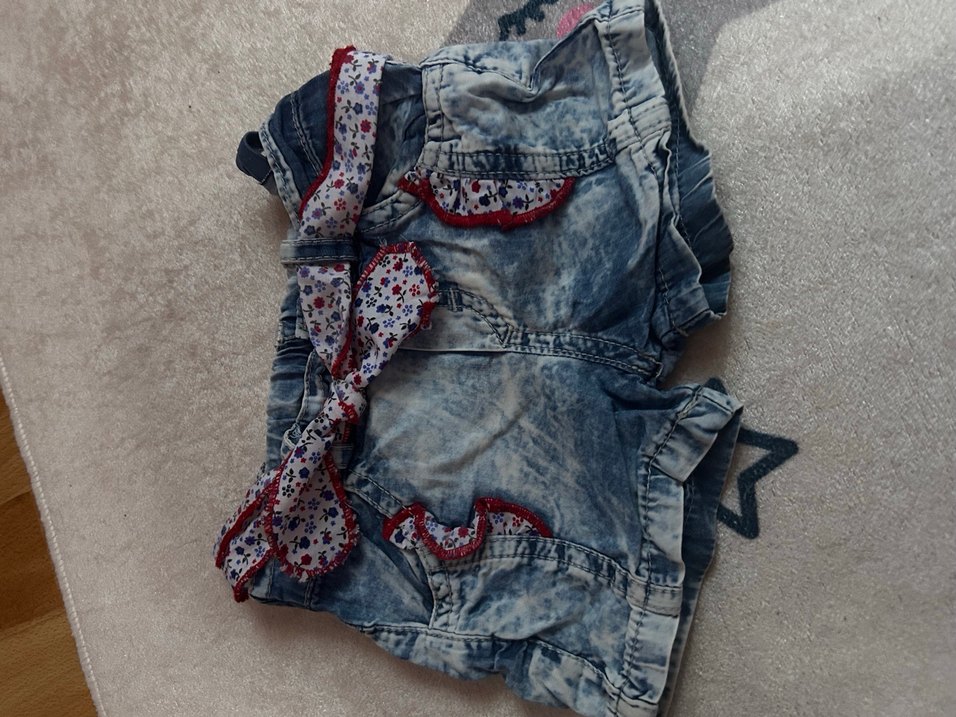 Kız Çocuk Renkli Batik Desenli Fırfırlı Kot Şort - Görsel 2