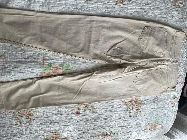 38 Beden ten rengi Renk Krem pantolon