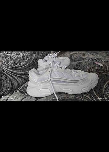 36 Beden adidas oznova orijinal spor ayakkabı