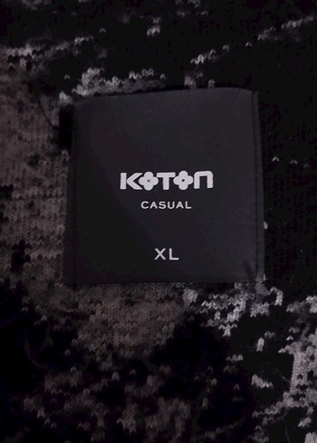 Siyah Bağcıklı Yüksek Yakalı Bağlama Desenli Ceket - Görsel 2