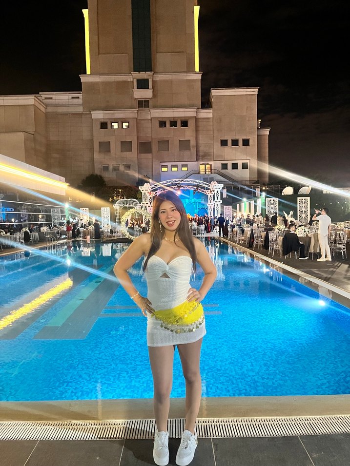 Straplez Mini pullu mezuniyet elbisesi - Görsel 2