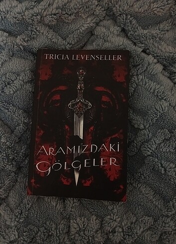 Aramızdaki gölgeler 