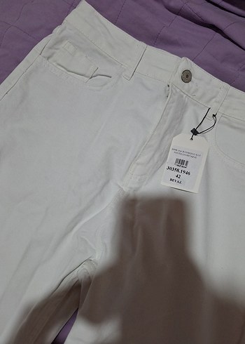 xl Beden Düğmeli Beyaz Pamuklu Rahat Kesim Kadın Pantolon