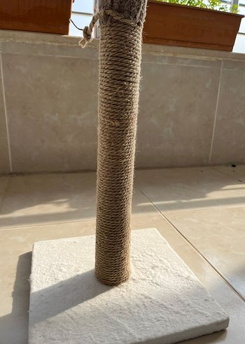 Beyaz kaideli gri kedi tırmalama direği - Görsel 2