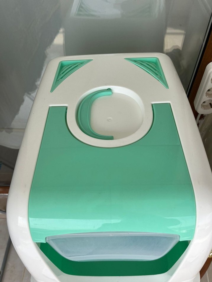 Yeşil Kapaklı Kedi Tuvalet Kabı - Görsel 2