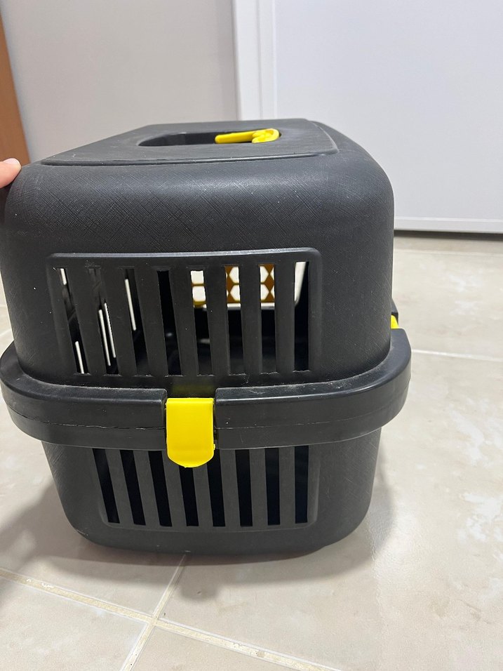 Sarı Kapaklı Kedi Taşıma Kabı - Görsel 3
