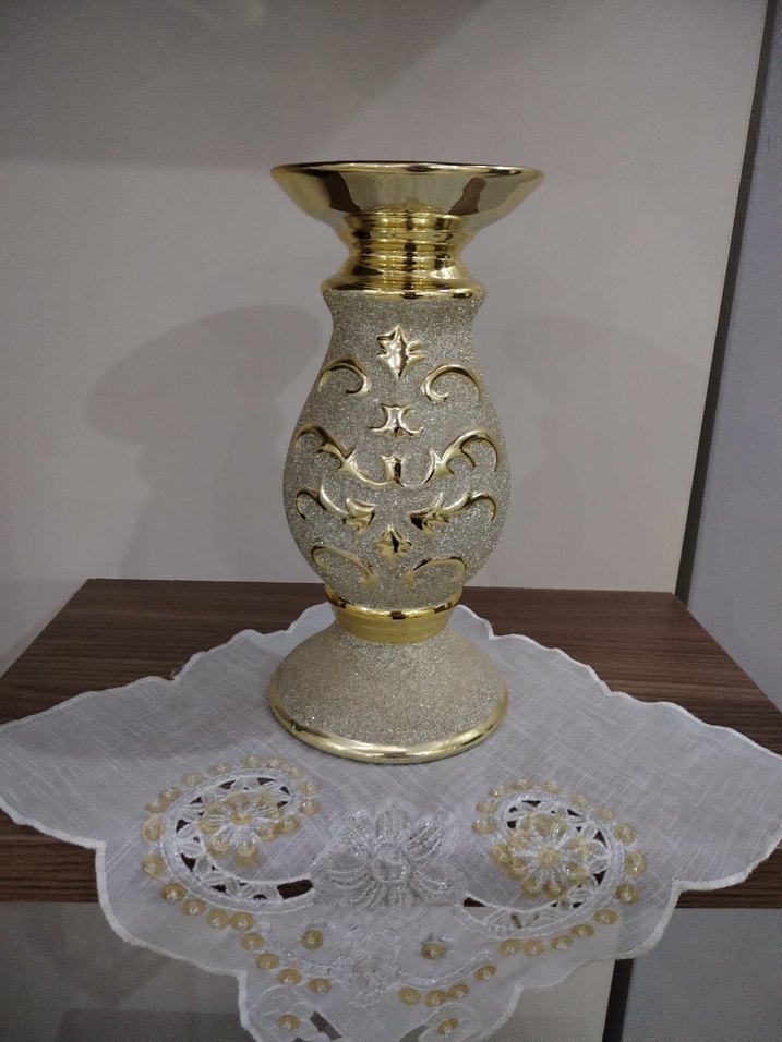 Parlak Altın Renkli Dekoratif Vazo - Görsel 3