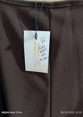 Drapeli Siyah Midi Kolsuz Elbise - Görsel 7