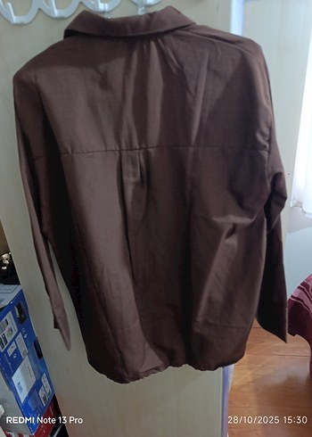 Kahverengi Düğmeli Uzun Kollu Keten Gömlek - Görsel 3