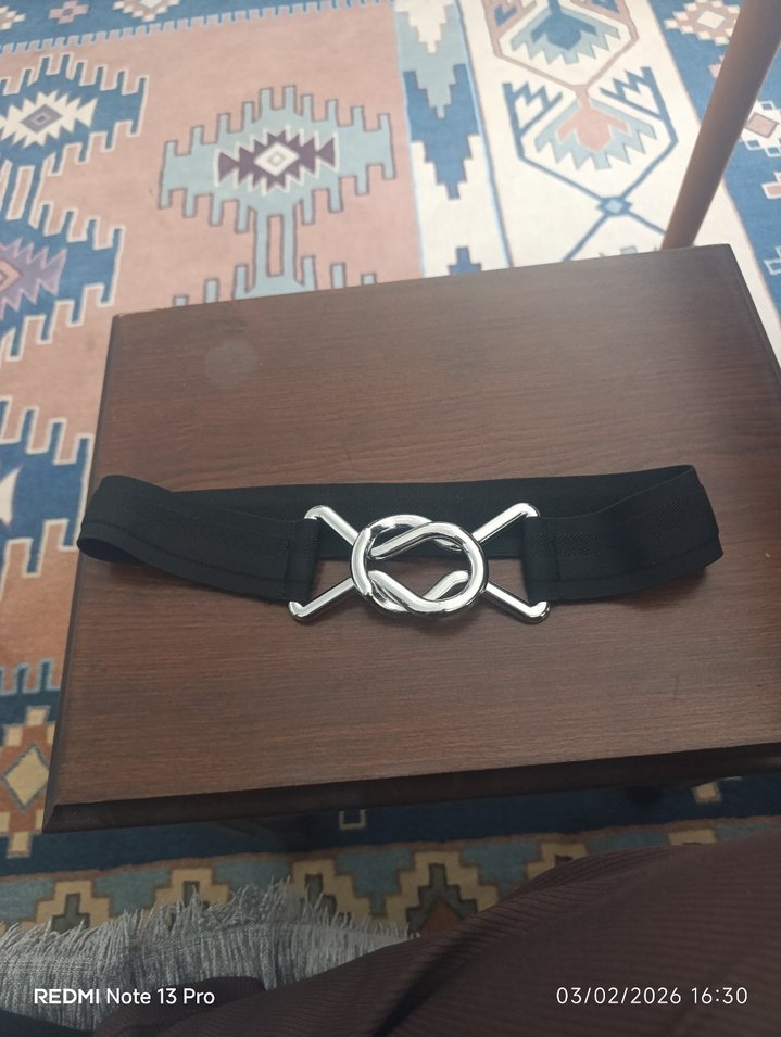 Parlak Siyah Metal Tokalı Kadın Kemer - Görsel 4