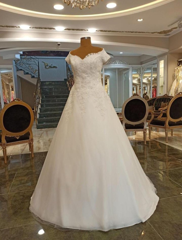 V Yakalı A Kesim Beyaz Gelinlik - Görsel 2