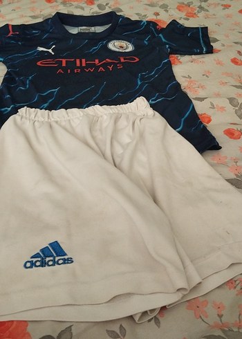 7 Yaş Beden siyah Renk 7 tişört bir takım forma