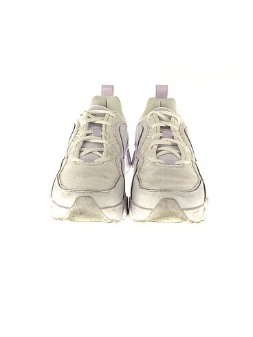 37,5 Beden Nike Spor Ayakkabı %70 İndirimli.