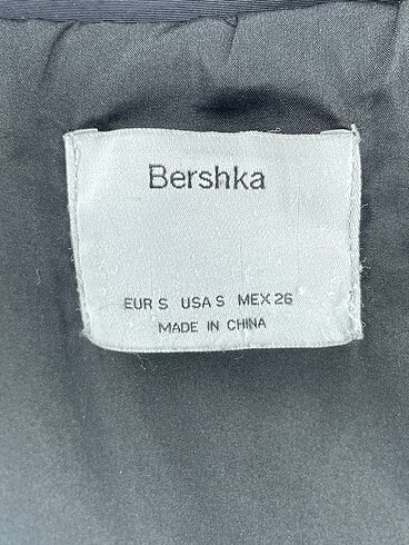 s Beden siyah Renk Bershka Bomber %70 İndirimli.