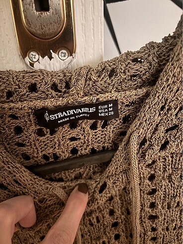 Stradivarius Kapüşonlu şık delikli hırka