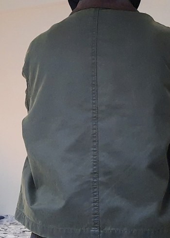 Stradivarius Mumlu Görünümlü Kısa Kombin Parka - Görsel 7