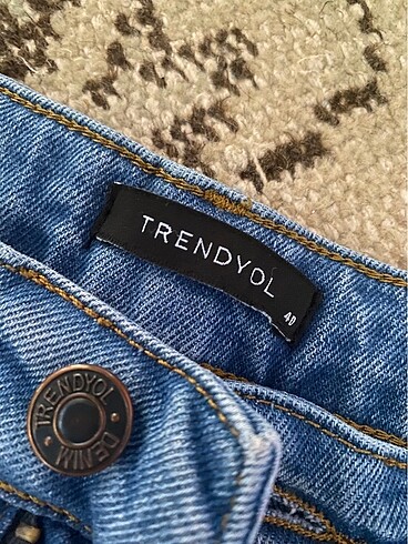 Trendyol & Milla İspanyol Paça Pantolon