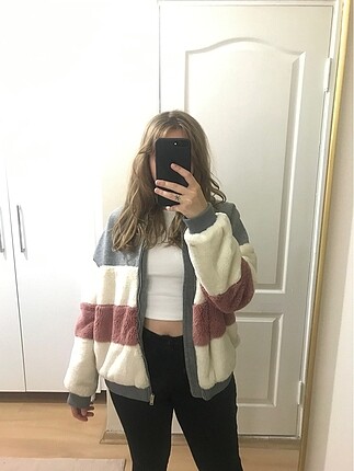 Bershka peluşlu mont