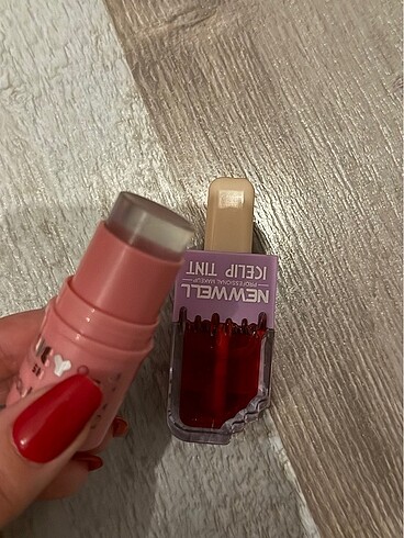 Diğer Beaulis şeffaf stick allık, New Well Tint
