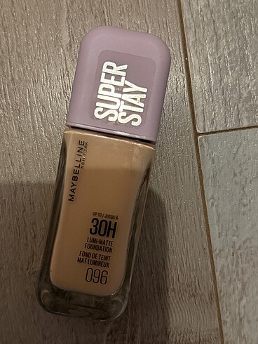 Maybelline Lumi Mat Fondöten 96 numara